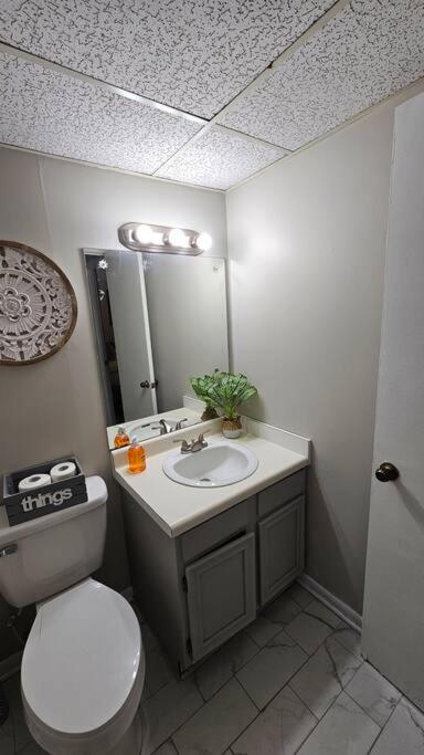 Fully Furnished Sleeps 10 Vicksburg